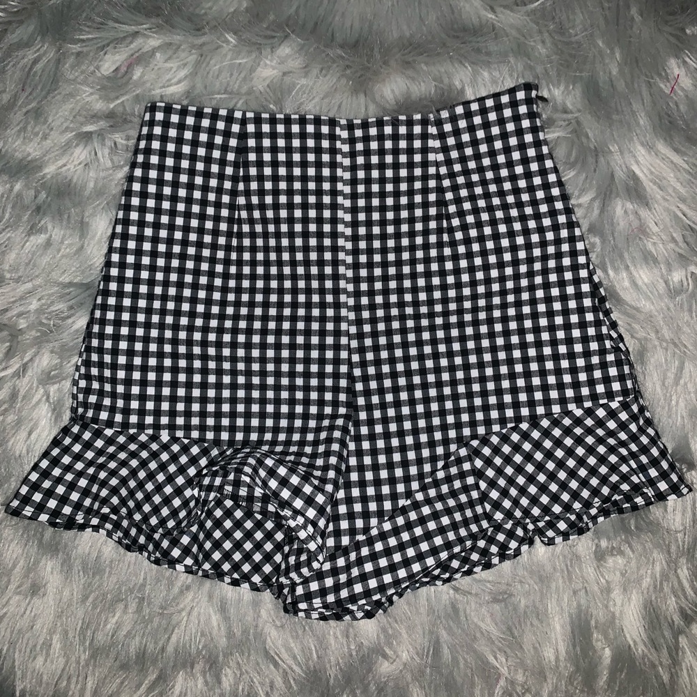 GINGHAM RUFFLE SHORTS ZARA